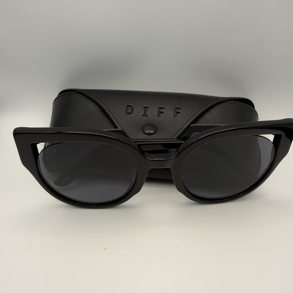 DIFF EYEWEAR PENNY T835 Black Plastic Metal Oversized Women's Sunglasses